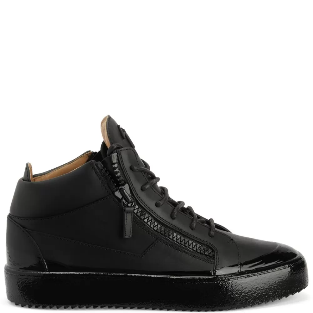 Hombre Giuseppe Zanotti Kriss