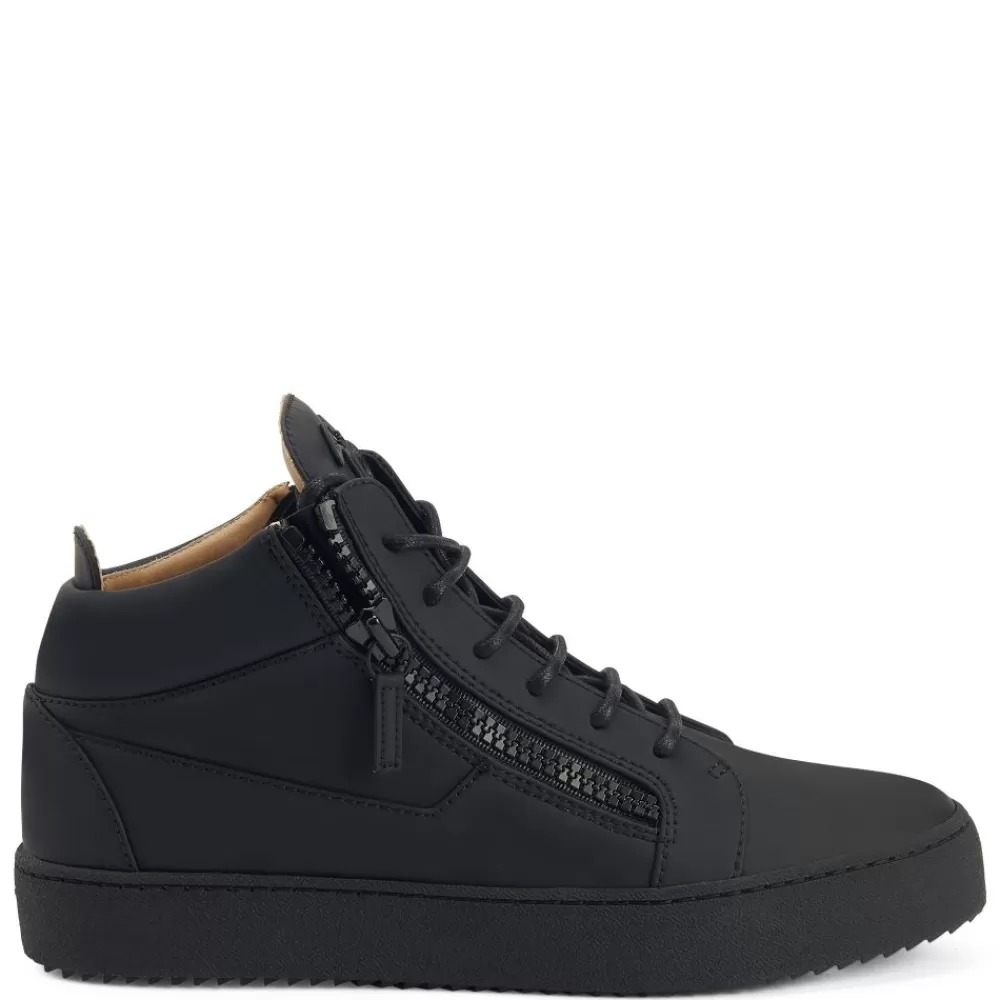 Hombre Giuseppe Zanotti Kriss