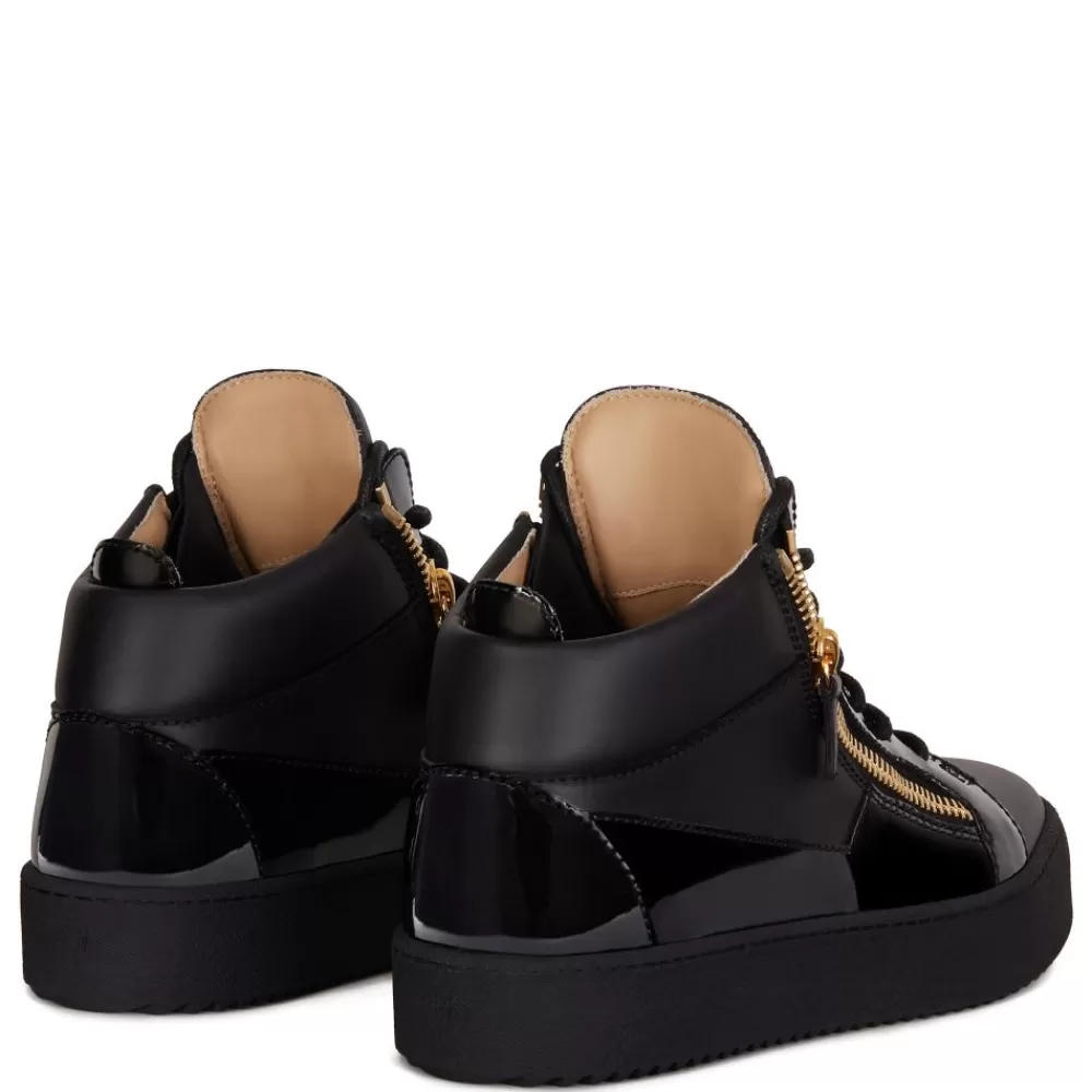 Hombre Giuseppe Zanotti Kriss